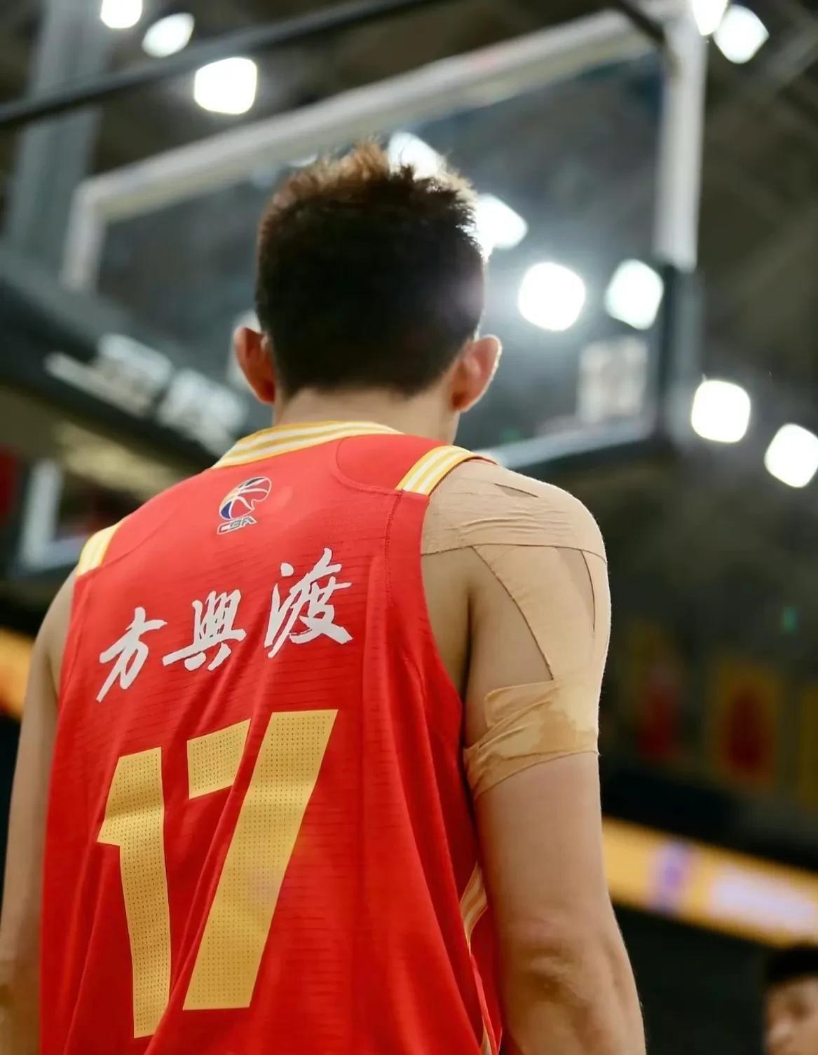 广东队逆转爵士,孙铭徽状态火热 广东队逆转爵士,孙铭徽状态火热